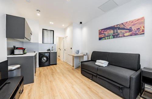 Amerique Apartment | Apart 1 Bedroom # Buttes Chaumont # Paris 19