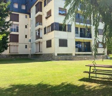 Biescas Apartment | Apart acogedor en Biescas para familias,vistas a la montaña