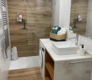 Biescas Apartment | Apart acogedor en Biescas para familias,vistas a la montaña