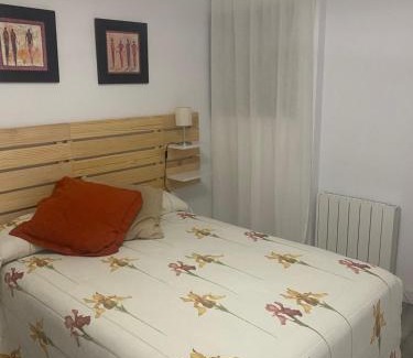 Biescas Apartment | Apart acogedor en Biescas para familias,vistas a la montaña