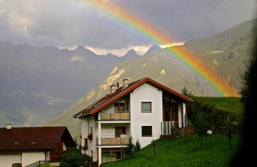 Ladis Apartment | Apart Burgpanorama