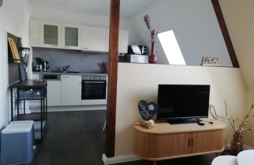 Dolgen Apartment | Apartment 'Am Froschteich' with Private Terrace, Shared Garden and Wi-Fi