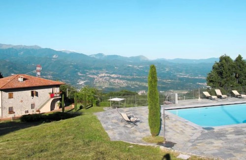 Molazzana Apartment | Apartment Limone in Castelnuovo di Garfagnana - 5 persons, 2 bedrooms