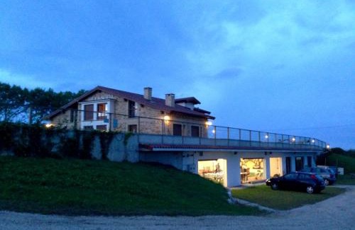 San Vicente de la Barquera Apartment | Apartamentos Villa Sofía