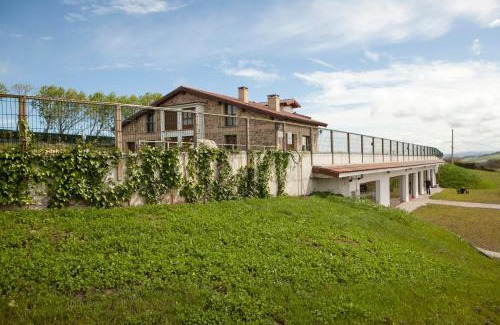 San Vicente de la Barquera Apartment | Apartamentos Villa Sofía