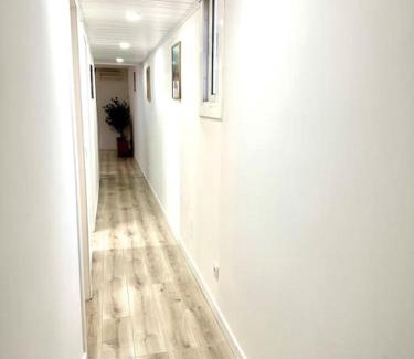 Collblanc y La Torrassa Apartment | Apartamento Lauda