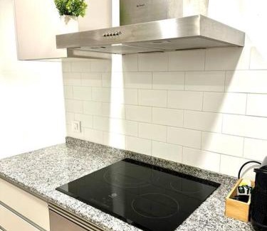 Collblanc y La Torrassa Apartment | Apartamento Lauda