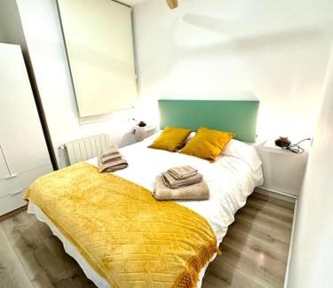 Collblanc y La Torrassa Apartment | Apartamento Lauda