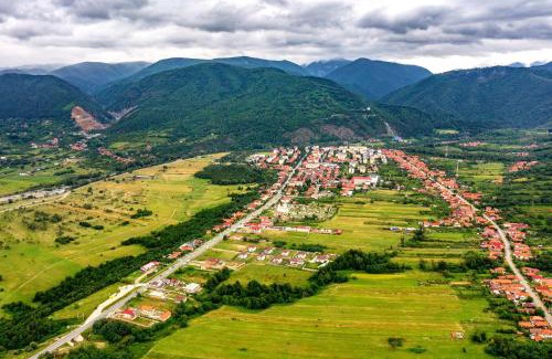 Bumbesti-Jiu Apartment | Apartament Delora View