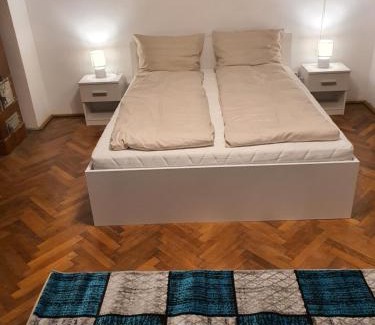 Old City Apartment | Apartament Enescu