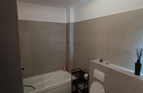 Floresti Apartment | Apartament rafinat cu grădină privată