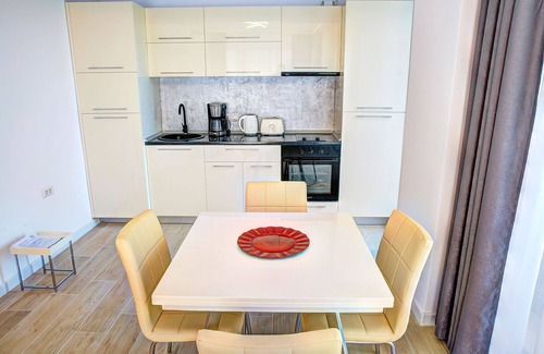 Mamaia-Sat Apartment | Apartamente La Butoaie