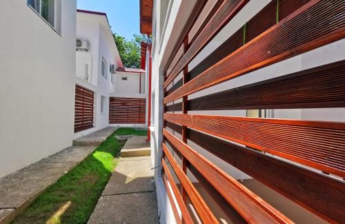 Jupiter House | Apartamente Liliacul