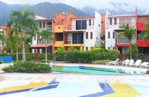 San Jeronimo Apartment | "Apartamento 2 Habit en Ciudadela del Sol -Condominio, 4 piscinas, a una cuadra del parque"