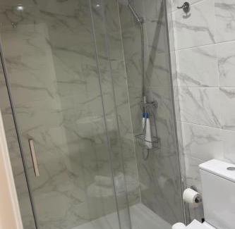 Cruz de Humilladero Apartment | Apartamento 3 a 10 min caminando de la Estación de bus y tren María Zambrano