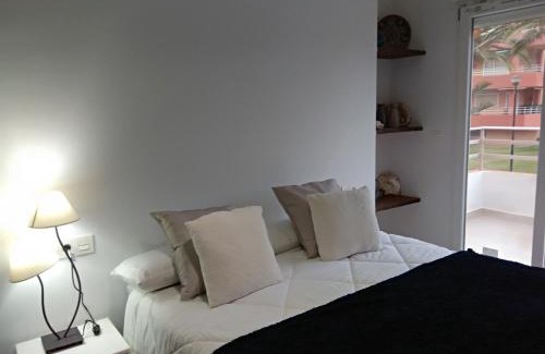 Salobrena Apartment | Apartamento a 150 metros del Mar, parking y Wifi