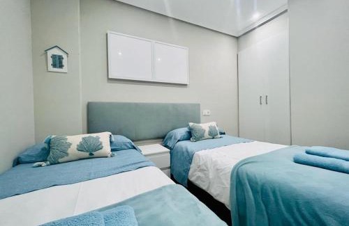 Nigran Apartment | Apartamento adosado con terraza en Playa América, Nigrán