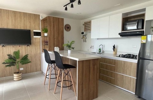Guatape House | Apartamento avenida malecón 5to piso vista al lago