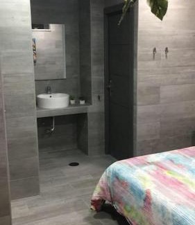 Los Tilos Apartment | Apartamento B, a 3 minutos de la estación central de bus y tren