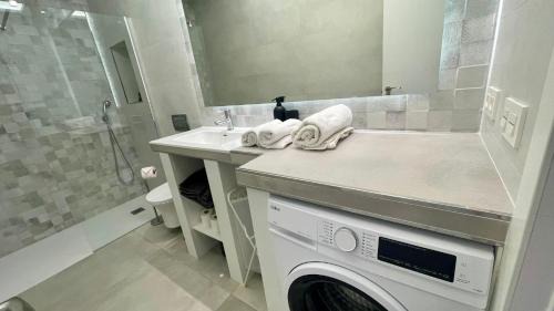 Benahavis Apartment | Apartamento Benahavis pueblo