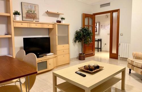 Distrito Noroeste Apartment | Apartamento céntrico con parking privado