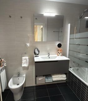 Castro Urdiales Apartment | Apartamento Castro Holidays - con Parking incluido