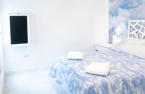 Distrito Noroeste Apartment | Apartamento completo a 5 minutos estación tren.