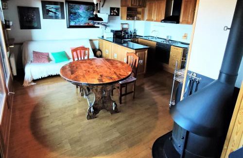 Sainte-Leocadie Apartment | Apartamento con piscina en Santa Leocadia
