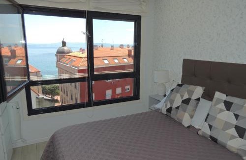Dean Pequeno Apartment | Apartamento con vistas al mar y playa enfrente