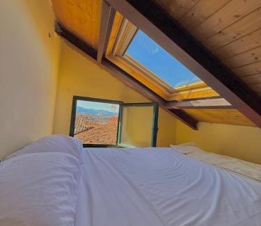 Segovia Old Town Apartment | Apartamento con Vistas Plaza Mayor de Segovia
