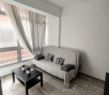 Poligono Alameda Apartment | apartamento coris center