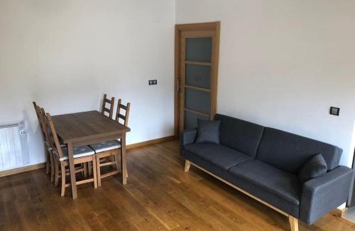 Sort Apartment | Apartamento dúplex en Sort con piscina