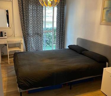 Perchel Norte House | Apartamento de habitaciones privadas en el centro de Málaga