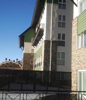 Pradollano Apartment | Apartamento Edificio Serraneu. Sierra Nevada. Granada