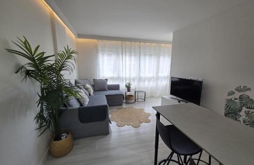 Castro Urdiales Apartment | Apartamento en la playa de Brazomar wifi y garaje