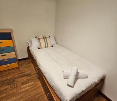 Lardero Apartment | Apartamento en Lardero 4 Pax, parking incluido