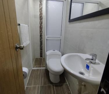 Estadio Apartment | Apartamento en Laureles, cerca a Metro, Estadio Atanasio Girardot, plaza de toros la Macarena rentalsOP AN04