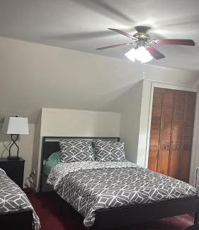 Burnham Park Apartment | Apartamento en Milwaukee cerca del centro 8 mins from Milwaukee downtown
