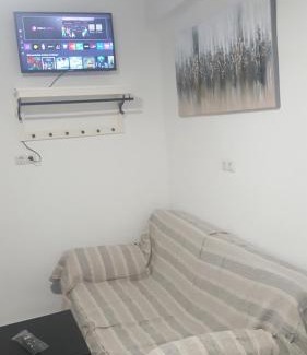 Poligono Alameda Apartment | apartamento estudio coris center