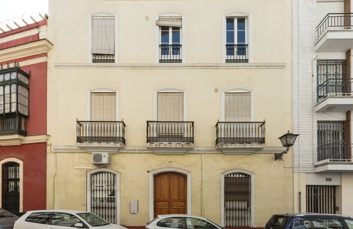 Encarnacion-Regina Apartment | Apartamento familiar en calle Gerona.