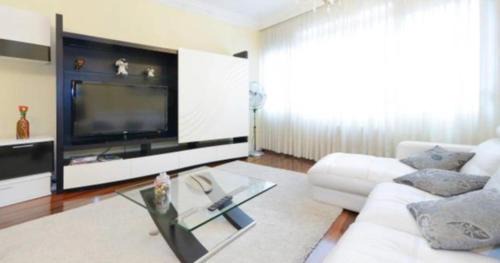 Abando Apartment | Apartamento frente al Guggenheim con wifi y parking privado gratis