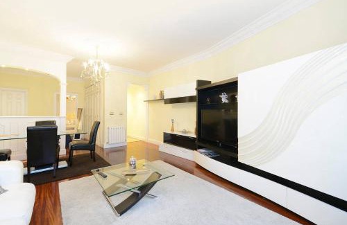 Abando Apartment | Apartamento frente al Guggenheim con wifi y parking privado gratis