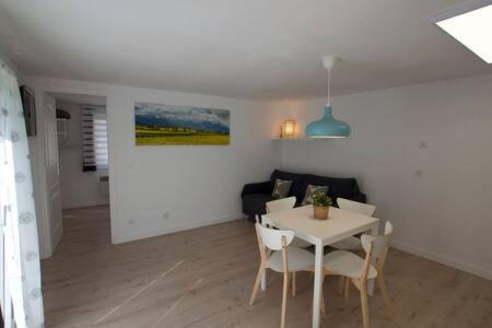 Bourg-Madame Apartment | Apartamento Galicat
