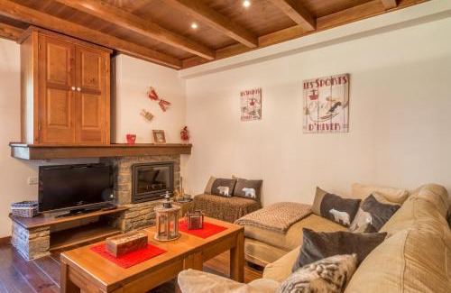 Baqueira Apartment | Apartamento Garona by Totiaran