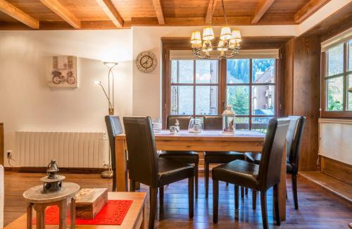 Baqueira Apartment | Apartamento Garona by Totiaran