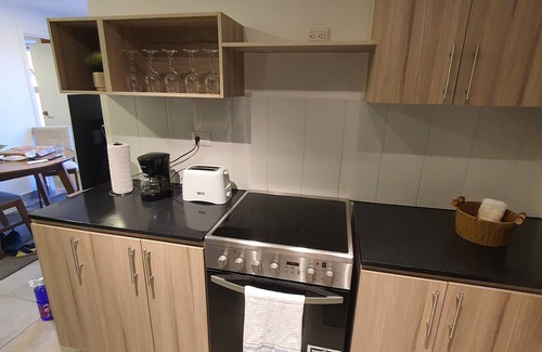 Zona 4 Apartment | Apartamento céntrico + parqueo Ciudad Guatemala