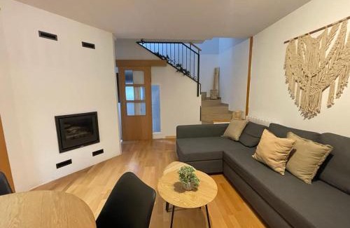 Villanua Apartment | Apartamento La Añaza