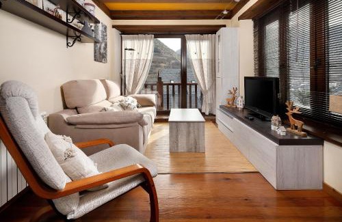 Gausach Apartment | Apartamento La Santeta de Aran