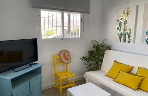 Los Escullos Apartment | Apartamento Los Escullos