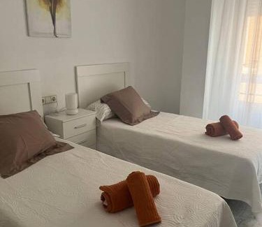 Ciudad Jardin Apartment | Apartamento Medina Azahara